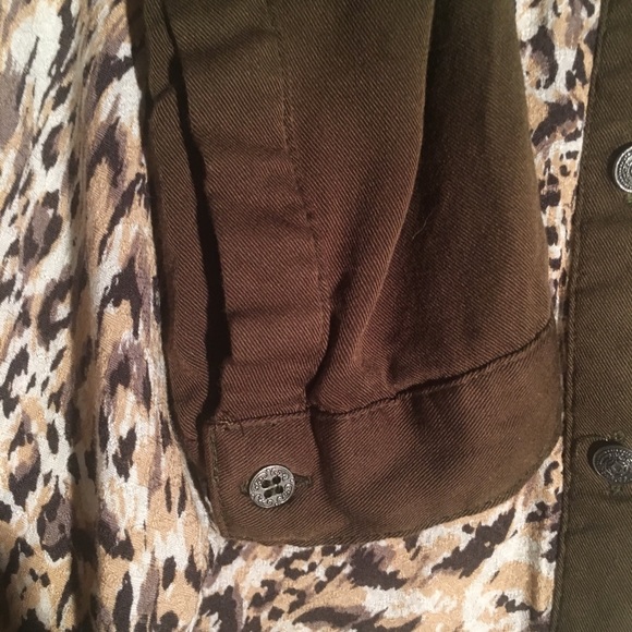 Free People Long Sleeve button-up; size M - Picture 7 of 7